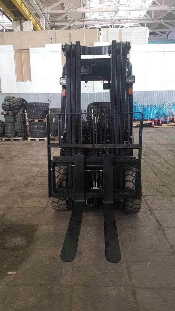 Дизельный вилочный погрузчик EP CPCD30T3
